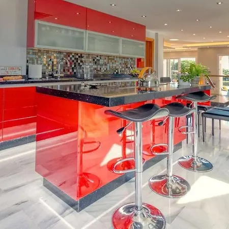 Διαμέρισμα Lux Piscina Privada